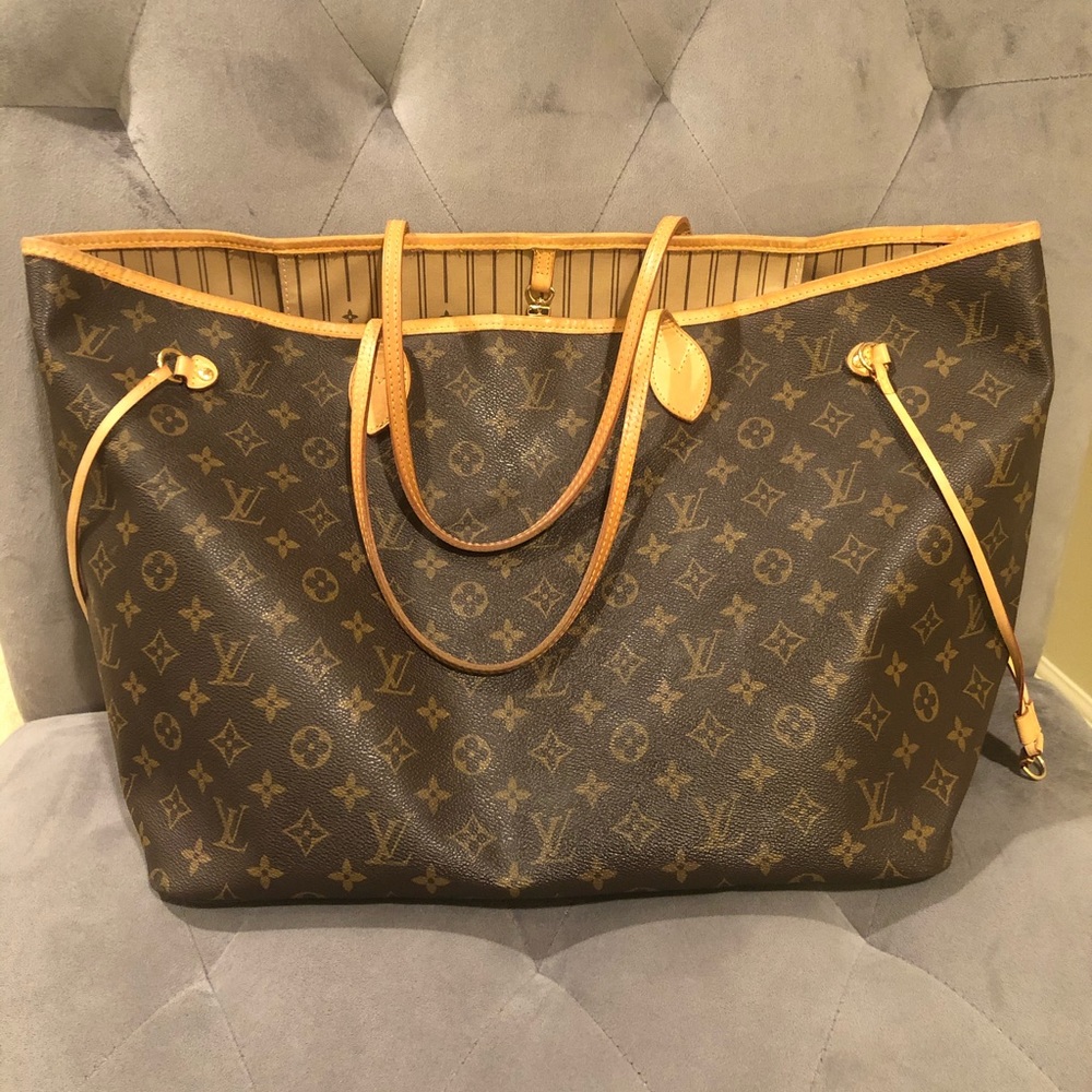 ⭐SOLD⭐ Louis Vuitton Monogram Neverfull GM